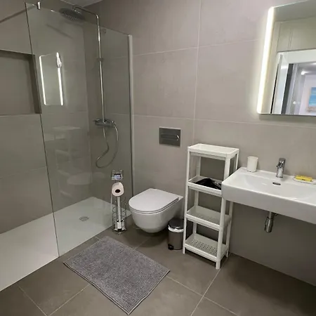 Atlantic - Three-bedroom Premium * אדחה